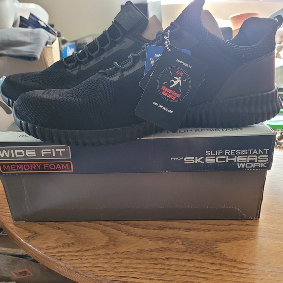 Big foot Man's size Shoes - Picture 6 of 10